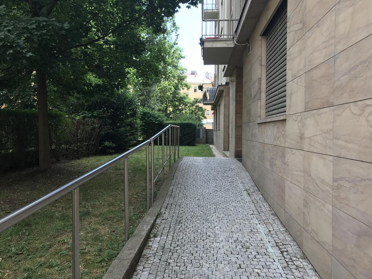 Beautiful Apartment In Central Residence プラハ エクステリア 写真