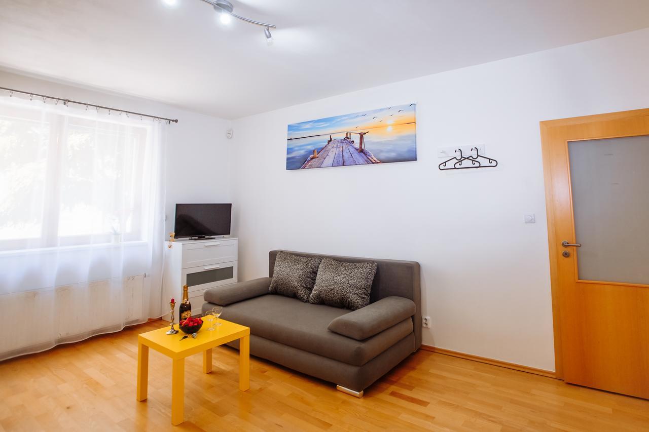 Beautiful Apartment In Central Residence プラハ エクステリア 写真